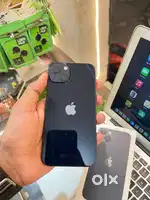 Apple iPhone 13 (128GB) - Midnight