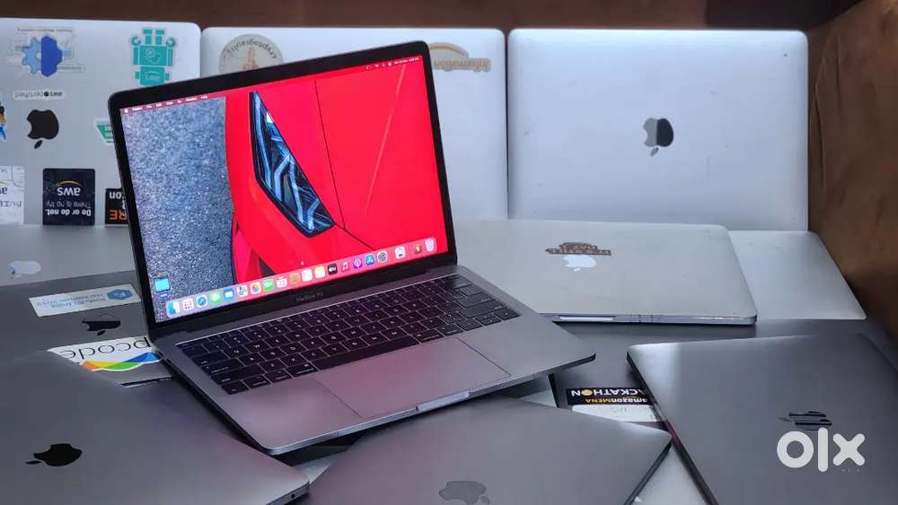 Apple Macbook Pro i7 16GB Ram 512GB Apple SSD 2018 Manufacturing