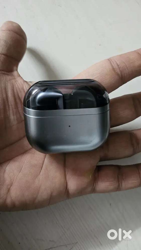 Samsung Galaxy buds 3  neat condition