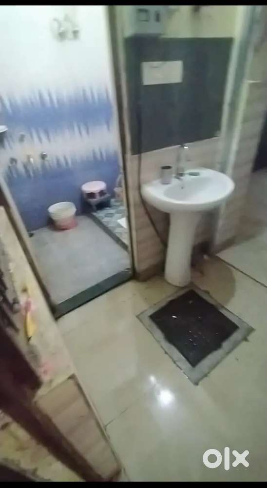 Simple si condition hain koi issue nhi rhega rahne me .