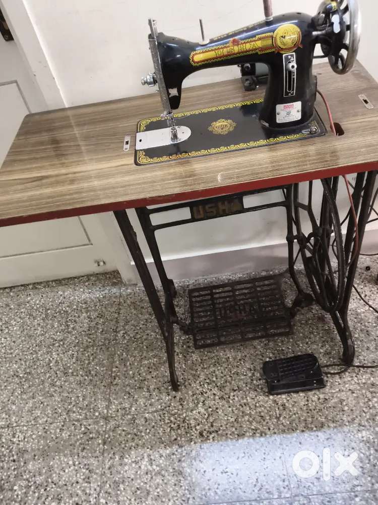 Sewing machine usha motorised