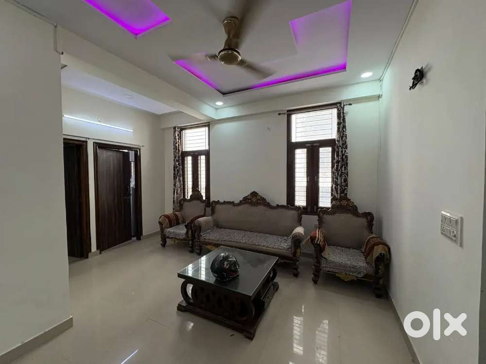 Fully furnished 2 bhk & 1 bhk available 2 washroom couples girls boys