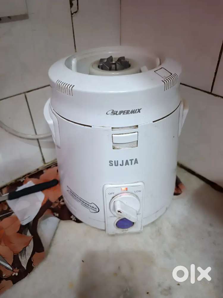 Sujata mixer grinder