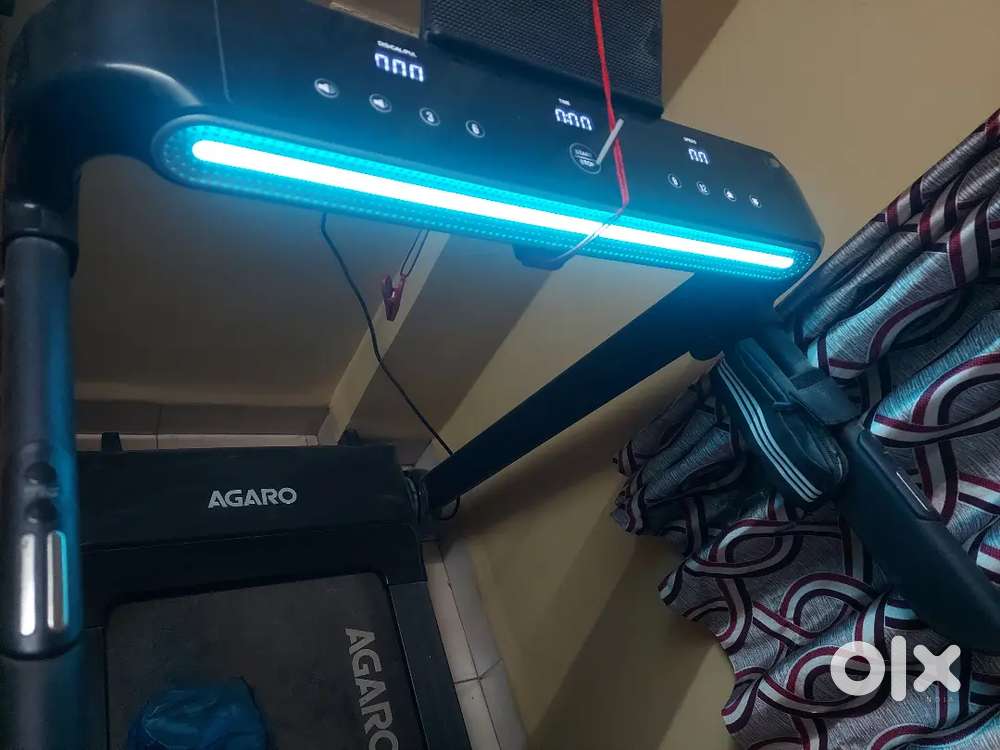 AGARO Gravity Motorise Treadmill 4HP Peak - New Condition - Negotiable