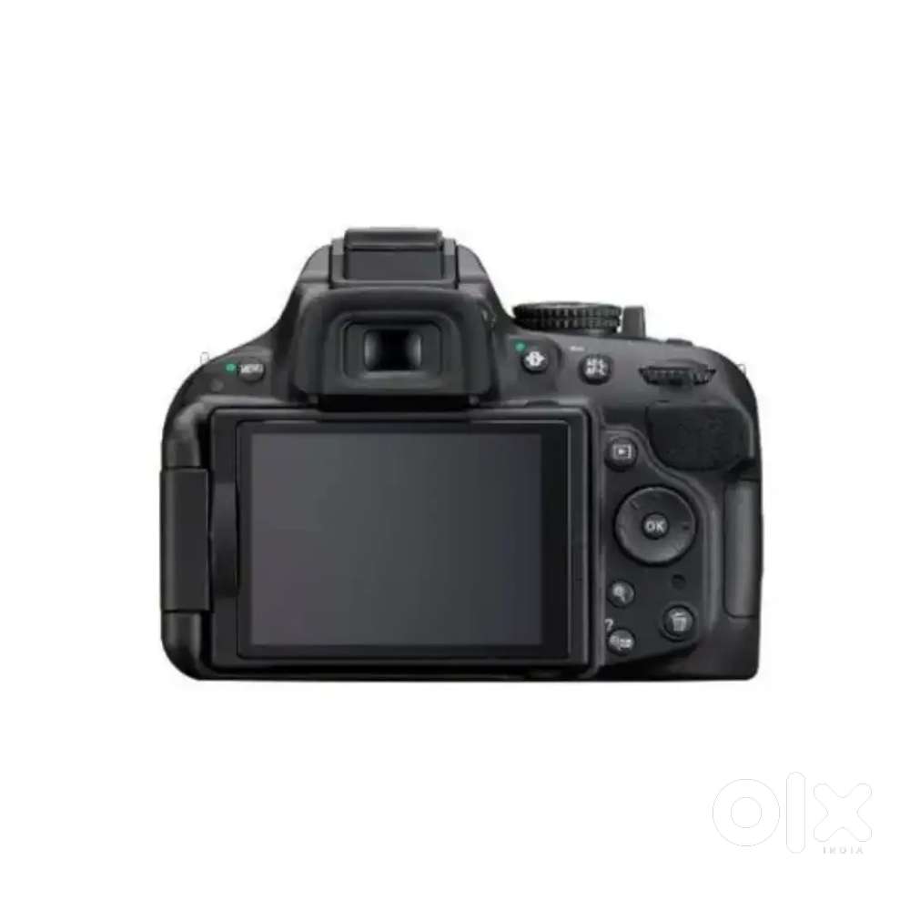 D5200 Nikon Camera And 70-300 Urgent Sale