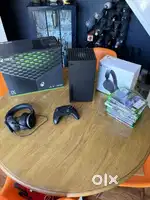 Series X 1TB SSD 10 Games And Headset used