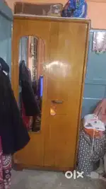 6.7 ফুট মজবুত স্টিলের আলমারি বিক্রয় হবে