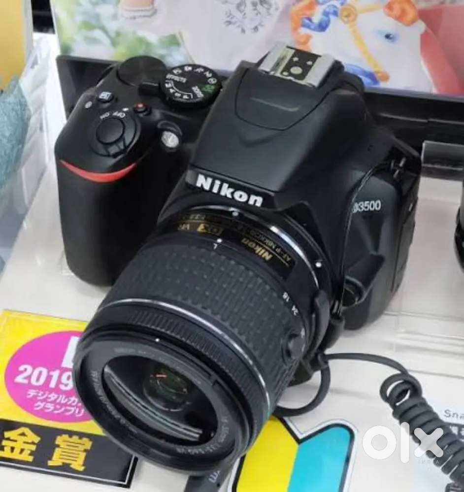अगर किसी को कैमरा लेना है तो संपर्क करें Nikon 3500d डबल लेंस