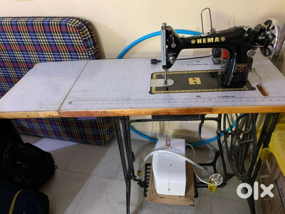 Sewing machine with motor