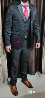 Mens coat pant size 42 price mention ha uper