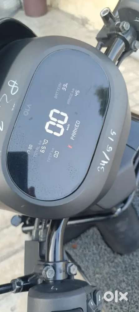 Ola s1 X gen 3 chain vali black color 4 kwat with accessories