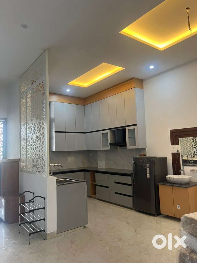 3 bhk Ground floor  in Gate society with 24 hours security