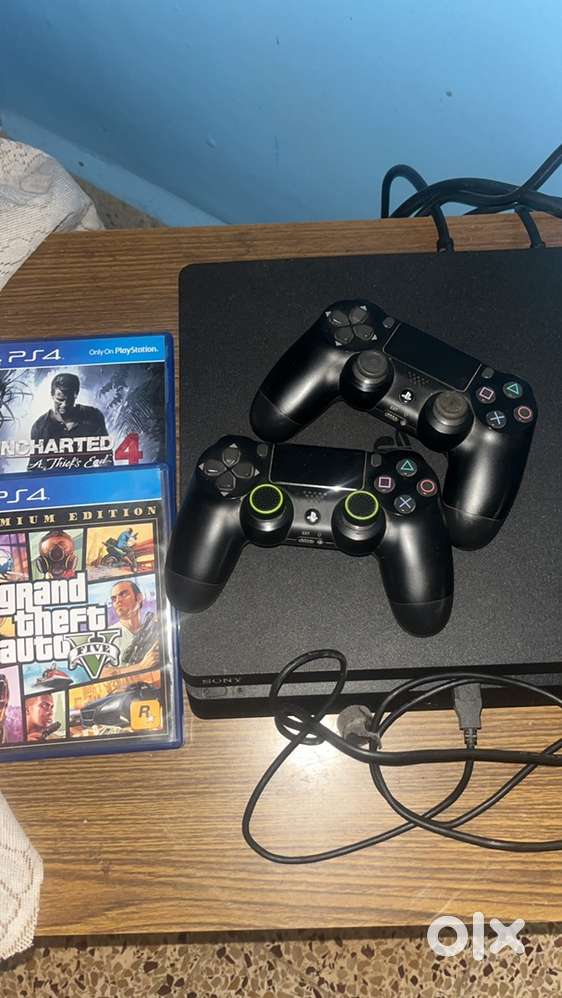 Ps4 slim 1TB