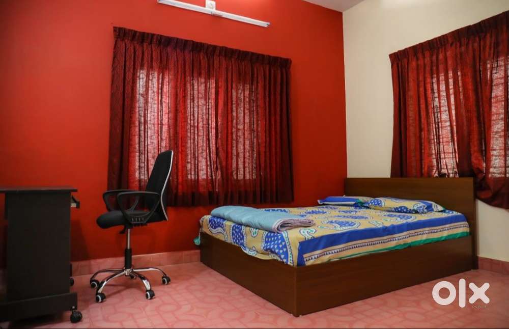 FULLY FURNISHED 2BHK AC HOUSE FOR Daily RENT IN EAST FORT