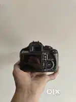 Canon DSLR camera 1100d
