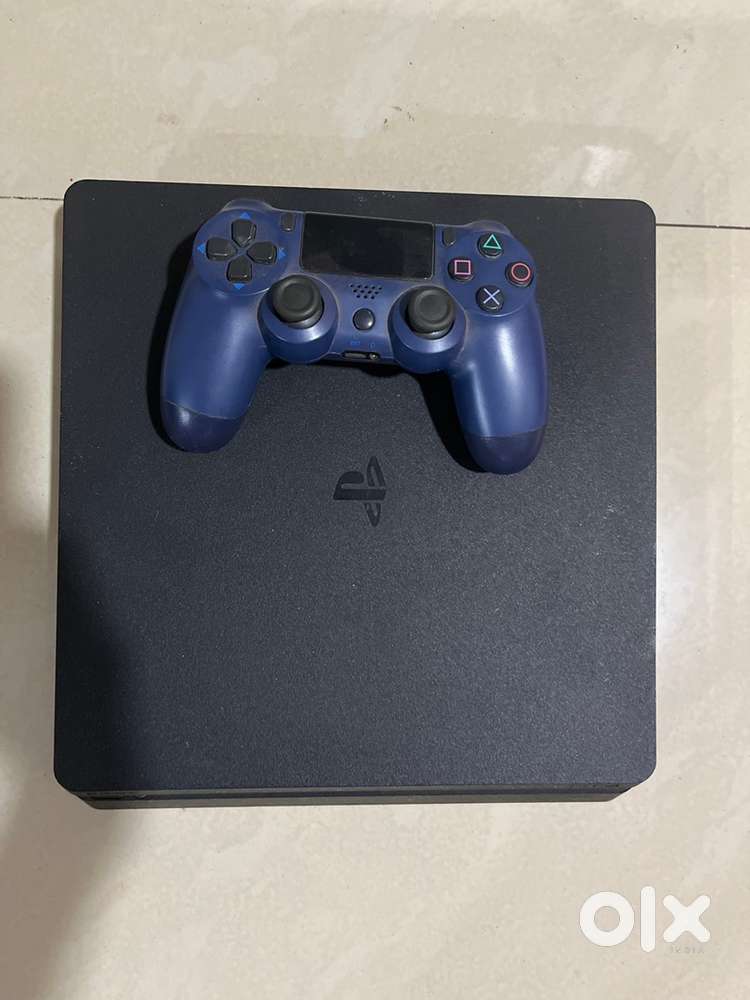 Playstation 4 slim