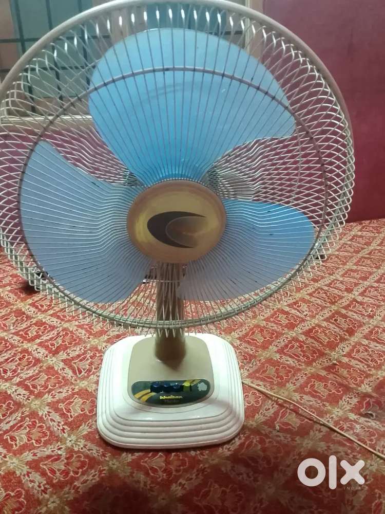 Khaitan table fan