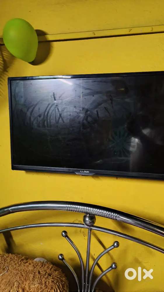 Loyad smart TV penal tuta hai chenge karna hoga