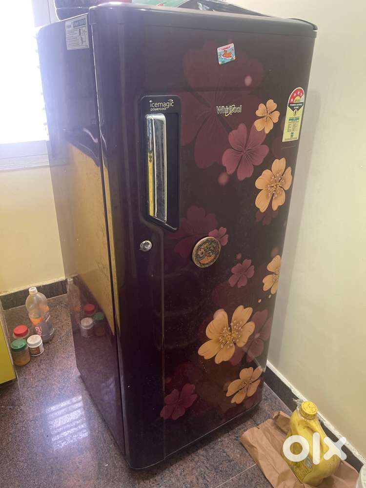Whirlpool fridge on sell 186 liter