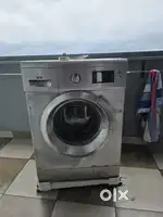AUTOMATIC WASHING MACHINE