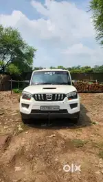 Mahindra Scorpio 2015
