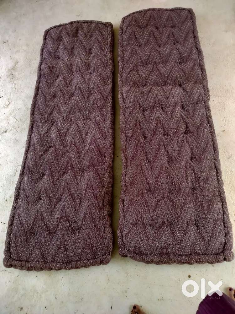 Single size mattress (2 nos)