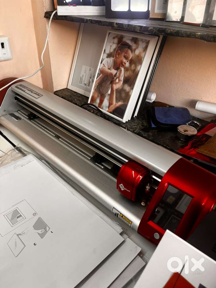 SKINS CUTTING PLOTTER C24 Skycut