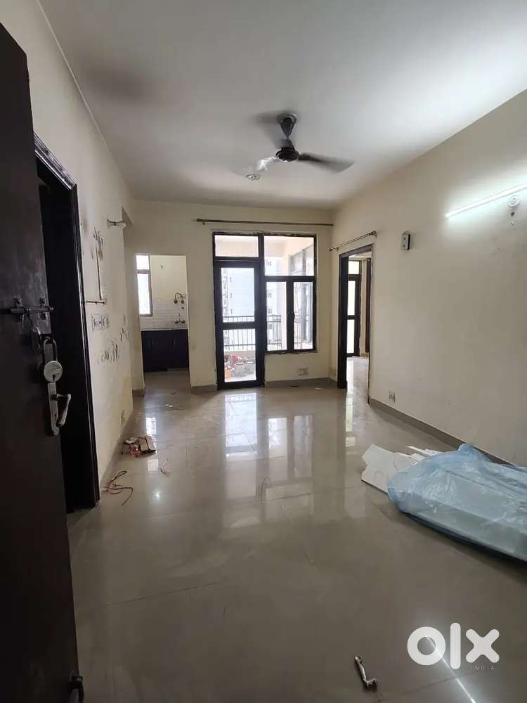 2+ study semi furnished