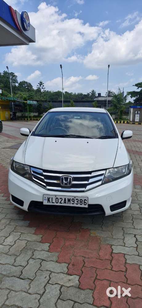 Honda City 2011-2013 V AT Exclusive, 2013, Petrol