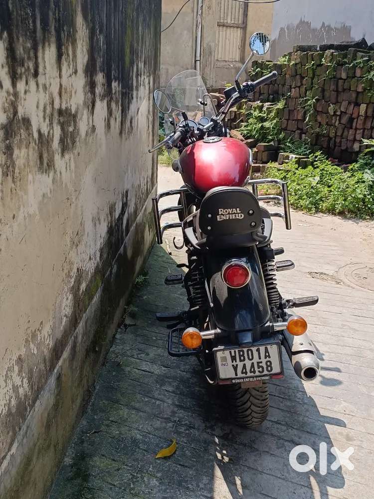 ROYAL ENFIELD SUPERNOVA 350 RED