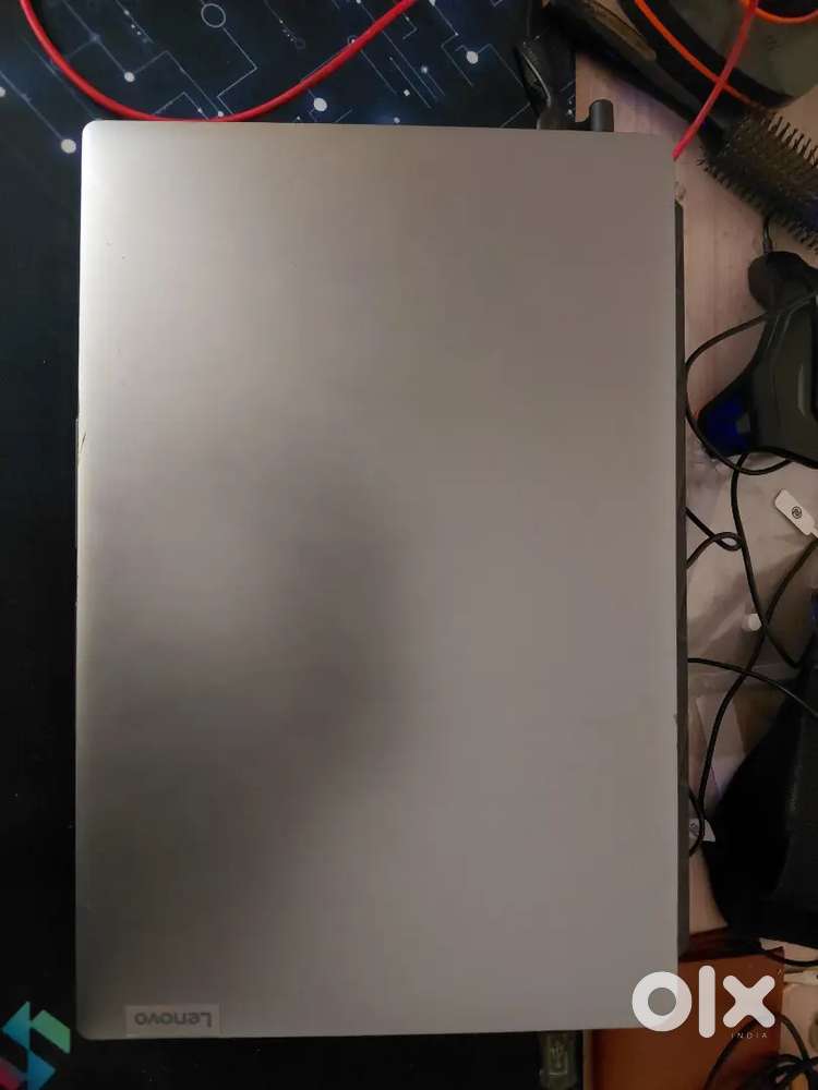 Lenovo IdeaPad Slim 3.