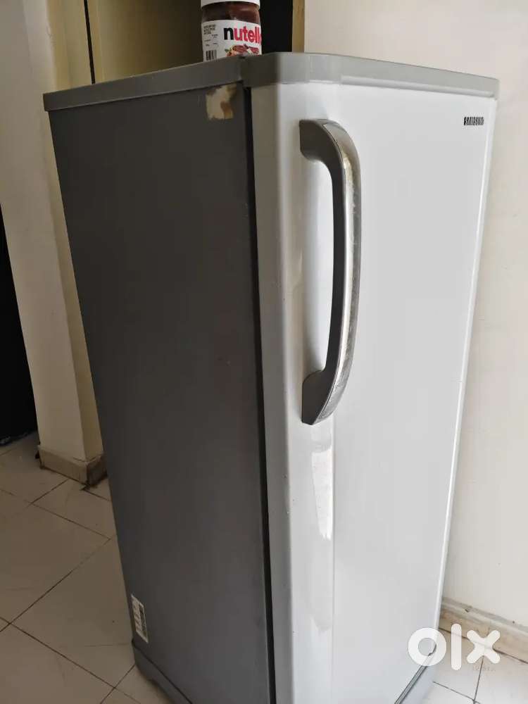180 L fridge for sell