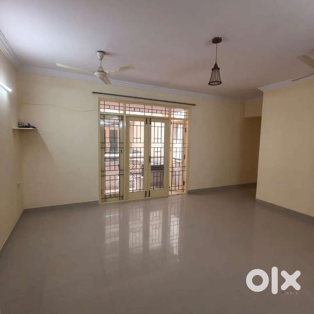 Spacious 2BHK in DLF, Akshay Nagar