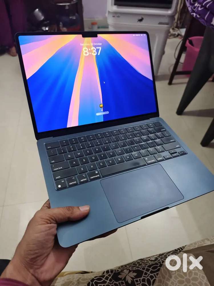 MacBook Air M2 (8GB/256GB)Under Warranty + AppleCare Plus