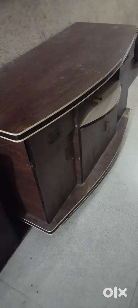 Computer table tv table