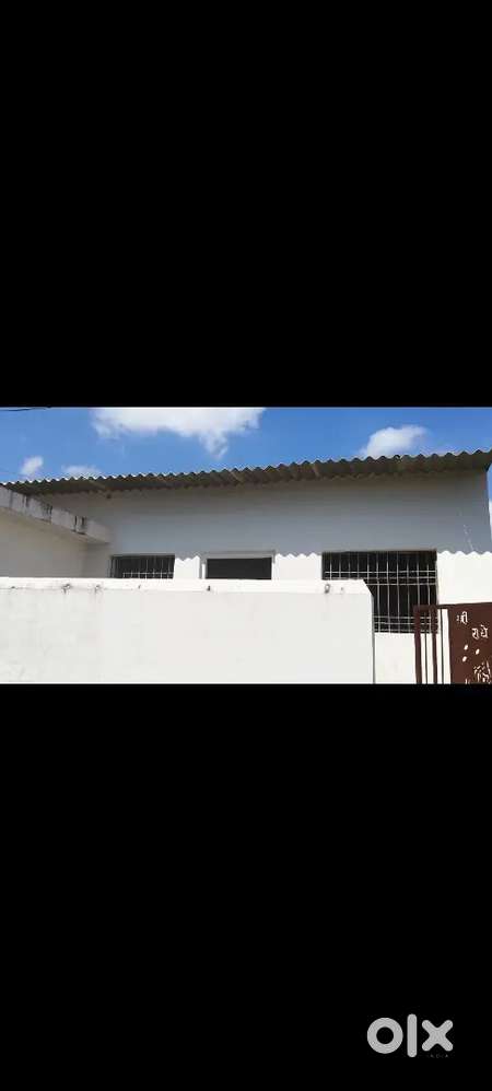 Ciment sheet ka makan  hai