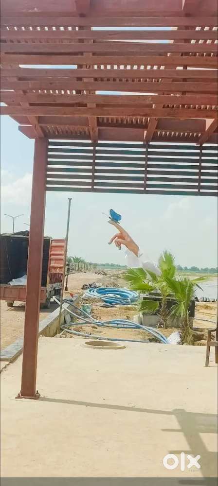 Plots for sale on highway