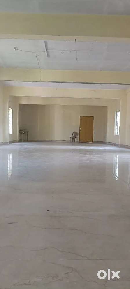 Thampanoor 3000 sqft Institutions space 4 rent