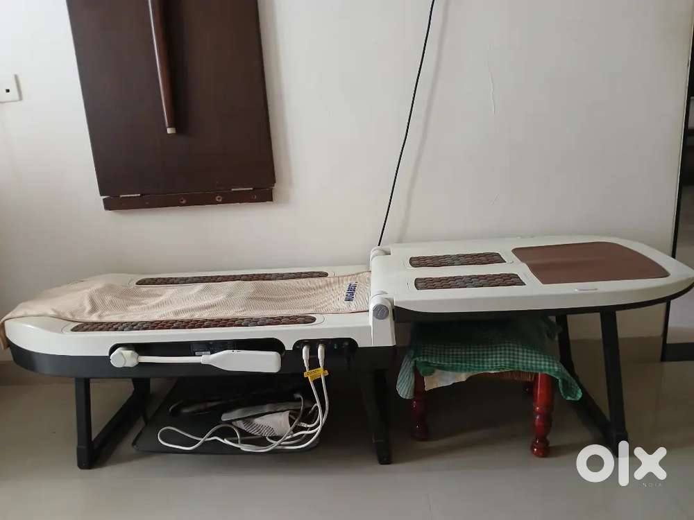Physiotherapy bed