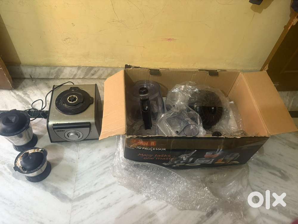 Mixer grinder juicer