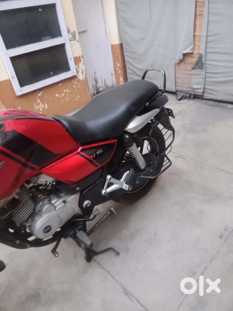 Vikrant Bike Red Color 18871km 2016 model