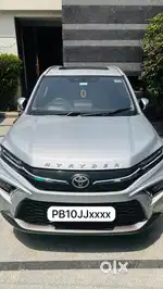 Toyota Urban Cruiser Hyryder 2024 Petrol Well Maintained