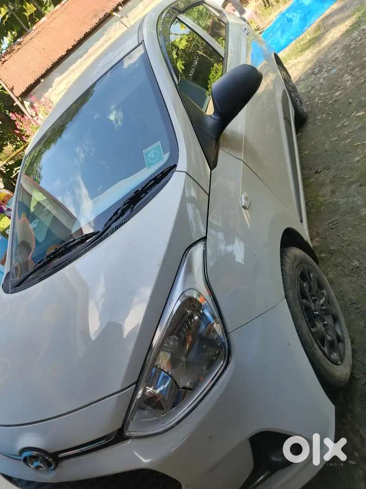 Hyundai Grand i10 2017 Petrol 32000 Km Driven