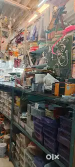 Sales person for shop