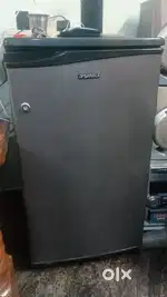 Sansui mini fridge