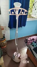 Garment steam iron