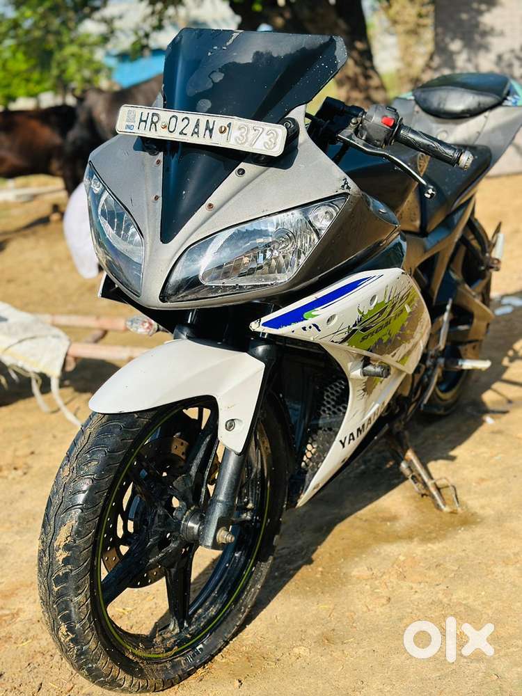 R15 V2 for sell first owner