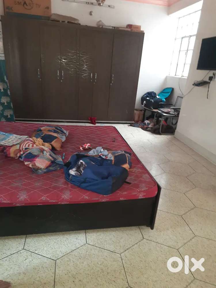 A Fully ventilated Beautiful house near by all eminities