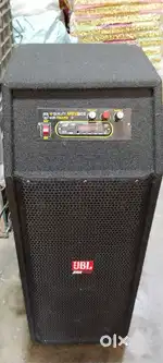 Selling Excellent Condition JBL SOUND BOX.