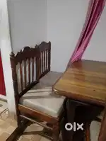 Good condition 6 sitter big dinning table